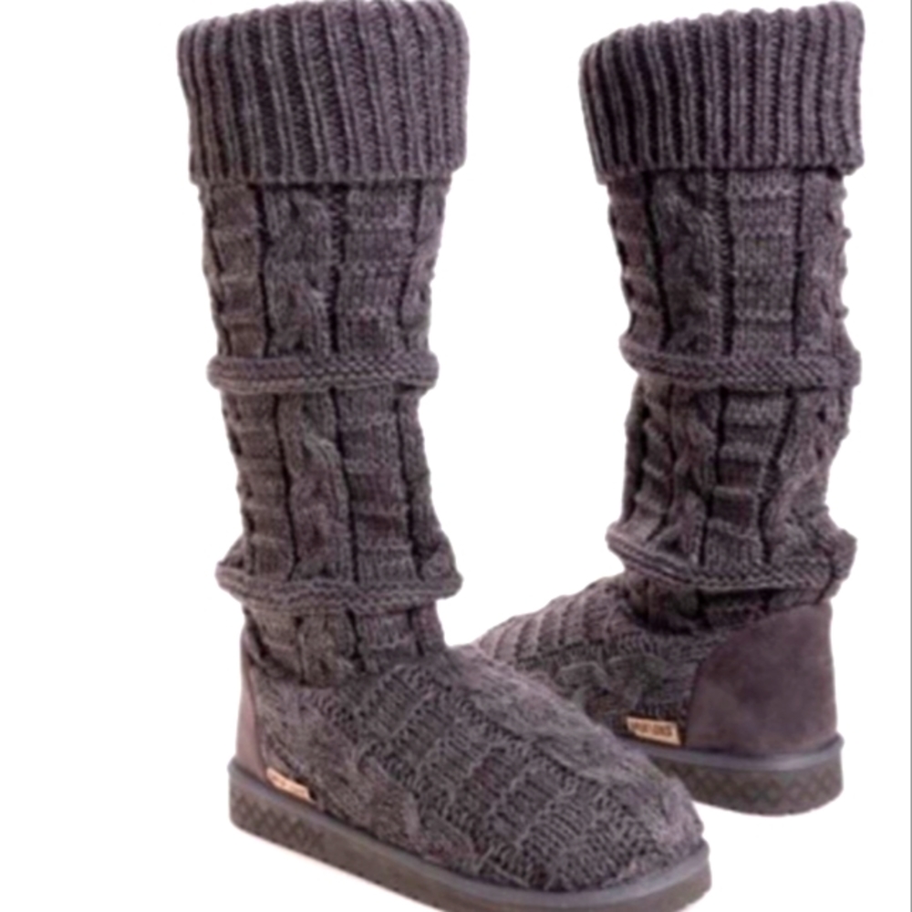 BNWT Grey Marl Women's MukLuk Boots Size 8